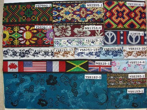 Jacquard ribbon from broad loom